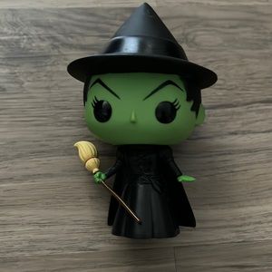 Elphaba POP figure